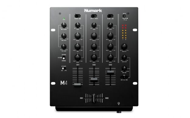 Numark M4