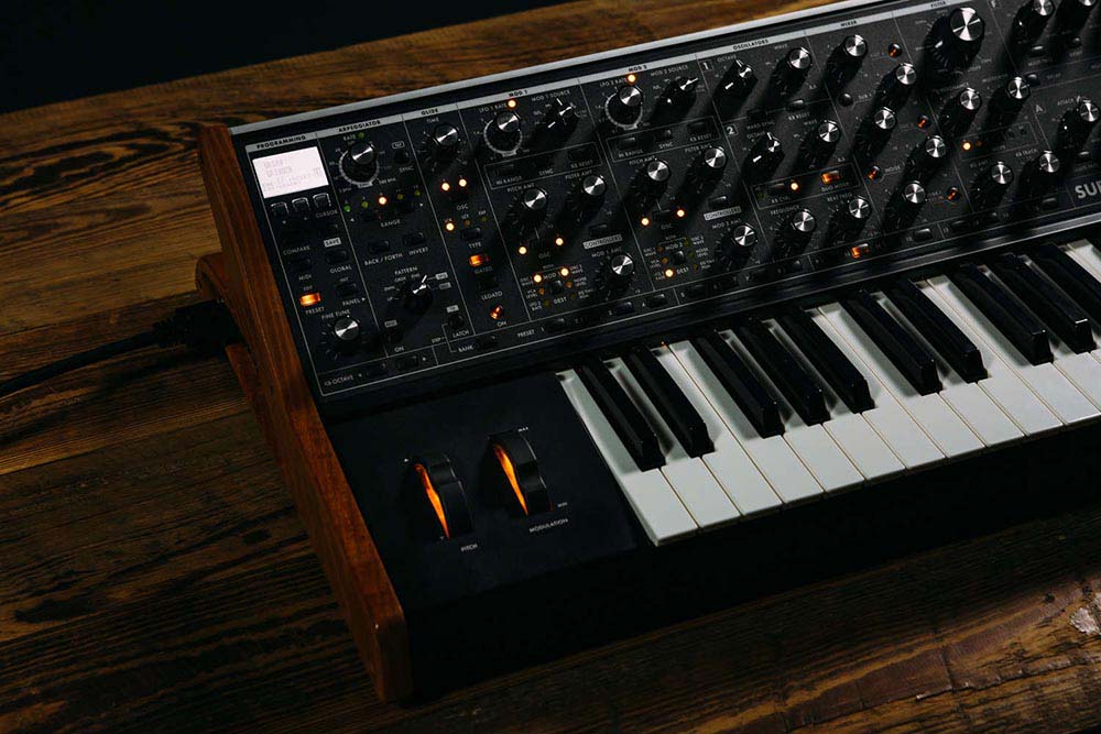 MOOG Subsequent 37 / angle - studiostore